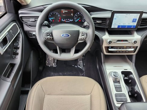 Used 2021 Ford Explorer 2WD image 8