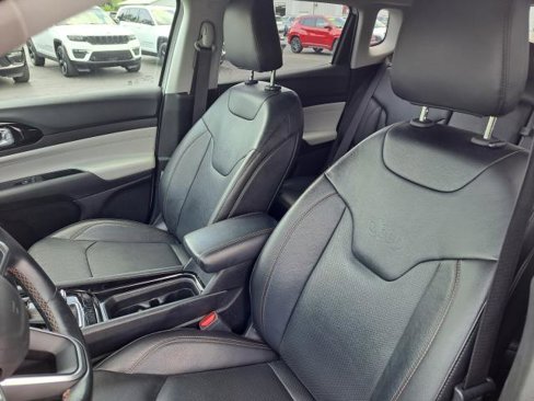 Used 2022 Jeep Compass Limited image 6