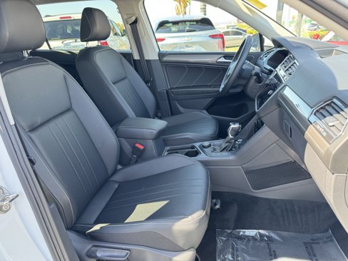 Certified 2023 Volkswagen Tiguan SE image 36