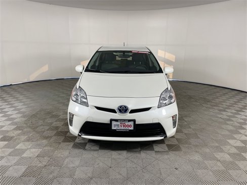Used 2015 Toyota Prius Four image 16