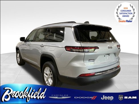Used 2023 Jeep Grand Cherokee L Laredo image 6