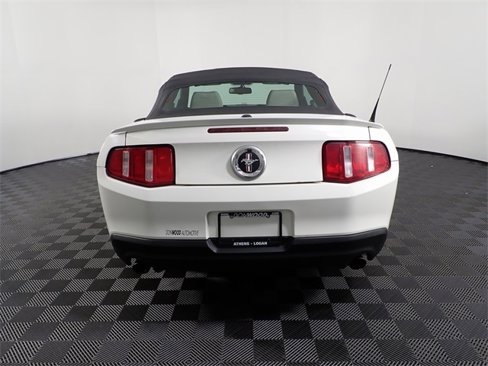 Used 2011 Ford Mustang Premium w/ 202A Rapid Spec Order Code image 10