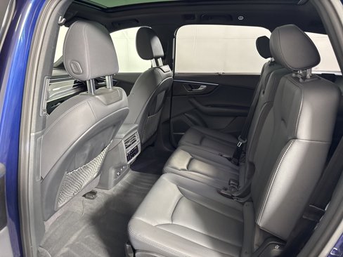 Used 2021 Audi Q7 3.0T Prestige image 22