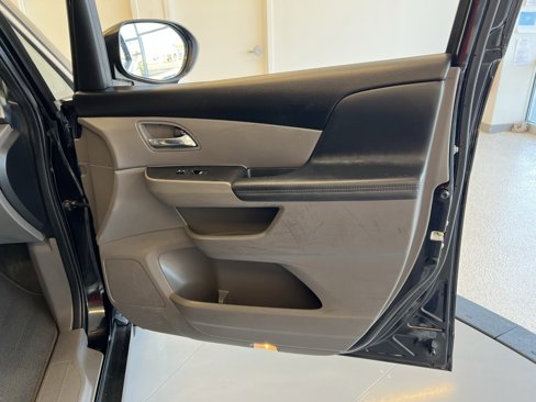 Used 2016 Honda Odyssey EX image 33