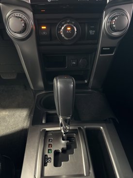 Used 2020 Toyota 4Runner SR5 image 40