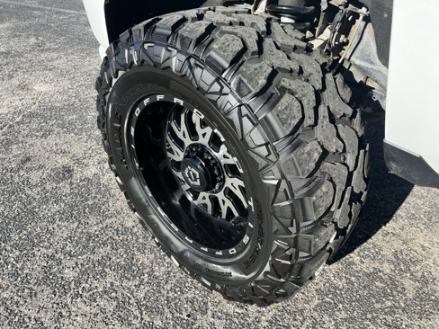 Used 2018 Chevrolet Silverado 1500 LT w/ All Star Edition image 13