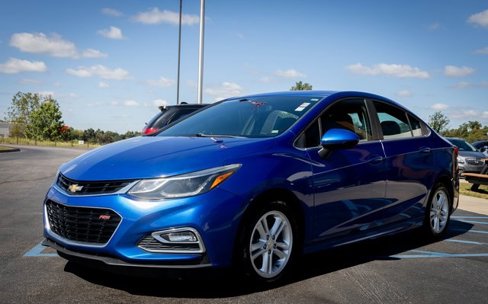 Used 2016 Chevrolet Cruze LT w/ Convenience Package image 16