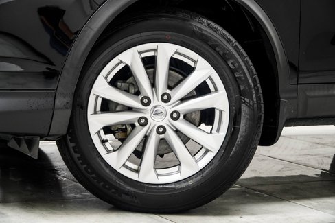 Used 2018 Nissan Rogue Sport S w/ S Appearance Package image 3