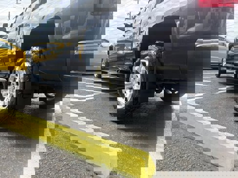 Used 2015 Chevrolet Silverado 1500 LT w/ LT Convenience Package image 6