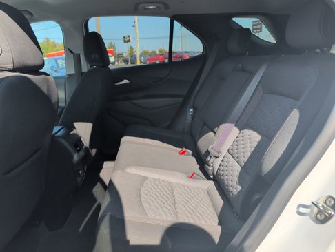 Used 2018 Chevrolet Equinox LT image 19