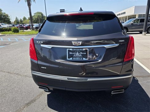 Used 2018 Cadillac XT5 Luxury image 7