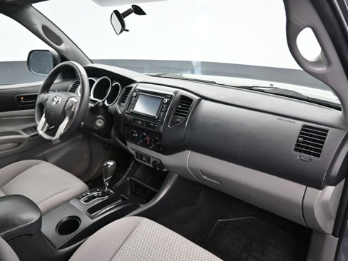 Used 2014 Toyota Tacoma PreRunner image 38