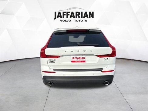 Used 2020 Volvo XC60 T6 Momentum image 4