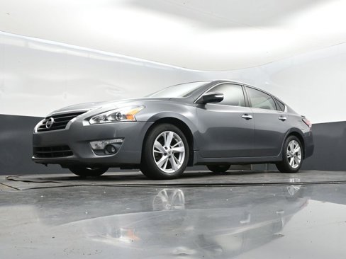 Used 2015 Nissan Altima 2.5 SV w/ Convenience Package image 39