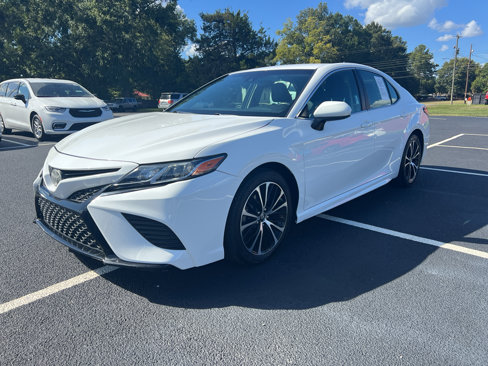 Used 2018 Toyota Camry SE image 14
