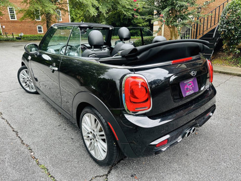 Used 2017 MINI Cooper S image 2