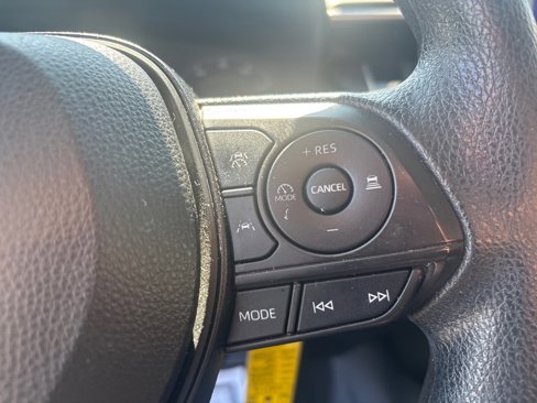 Used 2023 Toyota Corolla LE image 19