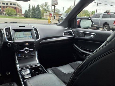 Used 2019 Ford Edge ST w/ Equipment Group 401A image 13