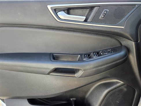 Used 2024 Ford Edge SEL image 19