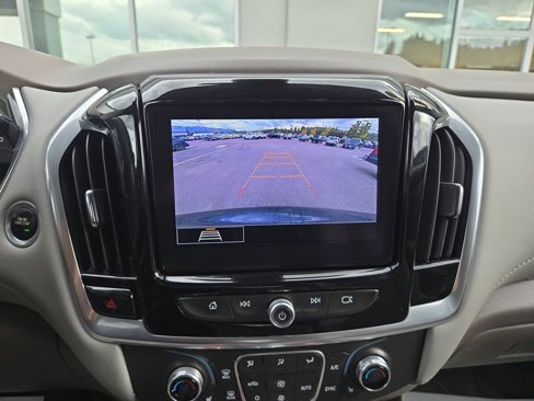 Used 2020 Chevrolet Traverse LT w/ Driver Confidence II Package image 25