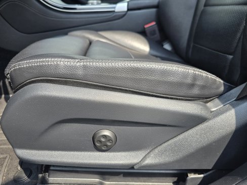 Used 2019 Mercedes-Benz GLC 300 4MATIC image 20