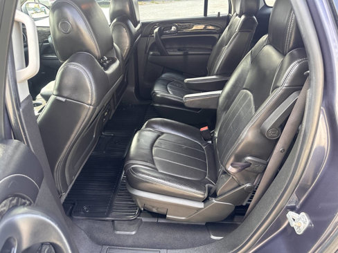 Used 2013 Buick Enclave Premium image 17