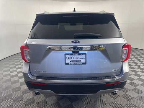 Used 2023 Ford Explorer Limited image 5