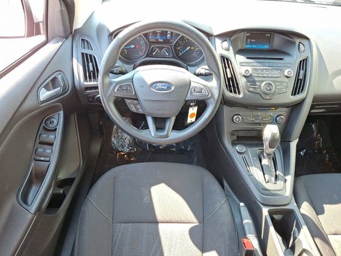 Used 2016 Ford Focus SE image 11