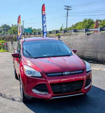 Used 2016 Ford Escape SE w/ Equipment Group 201A image 2