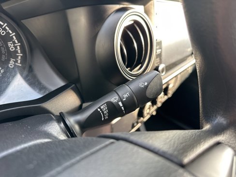 Used 2022 Toyota Tacoma SR image 22