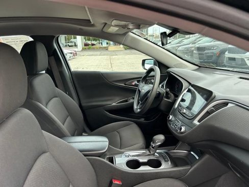 Used 2024 Chevrolet Malibu LT image 31