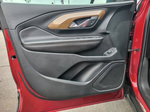 Used 2020 GMC Terrain SLE w/ Driver Convenience Package image 17