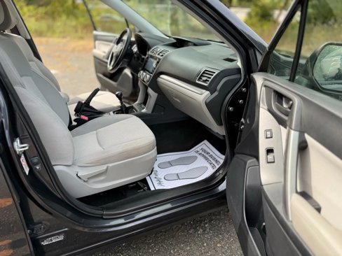 Used 2016 Subaru Forester 2.5i Premium image 15