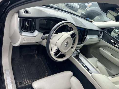 Used 2019 Volvo XC60 T6 Inscription w/ Protection Package Premier image 16