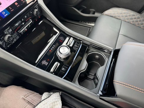 New 2025 Jeep Grand Cherokee L Summit w/ Luxury Tech Group V image 13