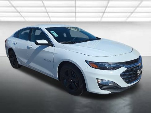 Used 2024 Chevrolet Malibu LS image 1