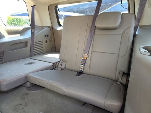 Used 2017 GMC Yukon SLT w/ Open Road Package image 32