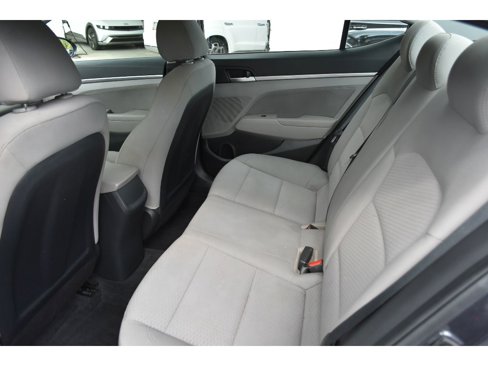 Used 2020 Hyundai Elantra SEL image 11