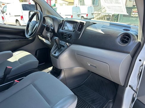 Used 2019 Nissan NV200 S image 29