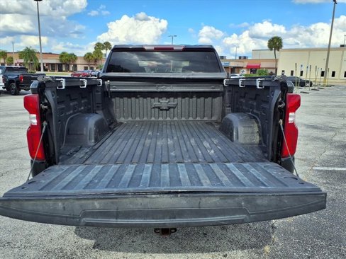 Used 2022 Chevrolet Silverado 1500 Custom image 17