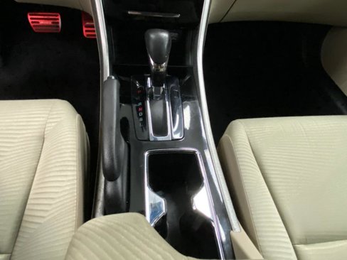 Used 2016 Honda Accord LX image 28