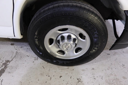 Used 2020 Chevrolet Express 2500 image 31