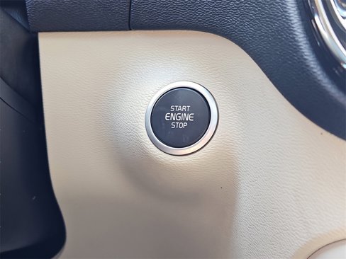 Used 2023 Volvo XC40 B5 Plus w/ Driver Assist Package image 26