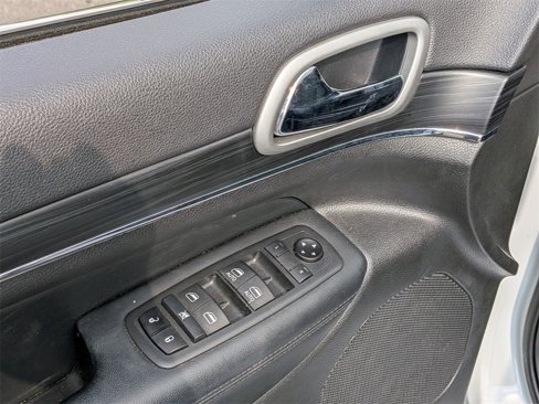 Certified 2020 Jeep Grand Cherokee Limited image 10