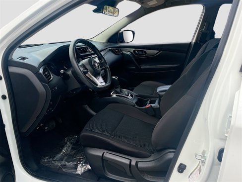 Used 2021 Nissan Rogue Sport S image 19