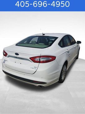 Used 2016 Ford Fusion SE image 3