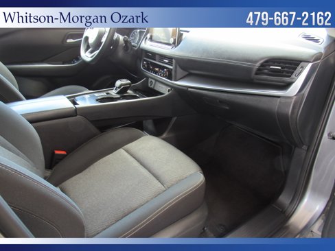 Used 2024 Nissan Rogue SV image 23