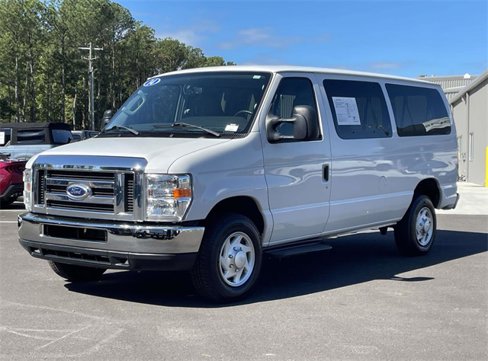 Used 2014 Ford E-350 and Econoline 350 XLT image 25