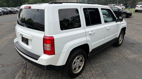 Used 2016 Jeep Patriot Sport w/ Power Value Group image 5