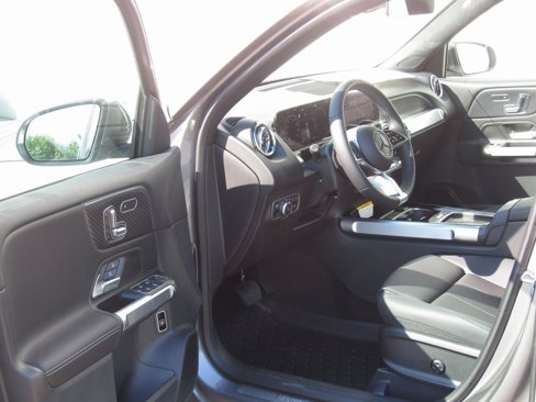 New 2026 Mercedes-Benz GLB 250 4MATIC image 8